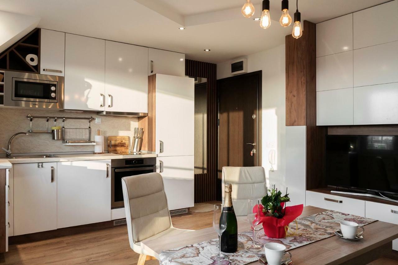 Center Apartment With Amazing View Sofia Bagian luar foto