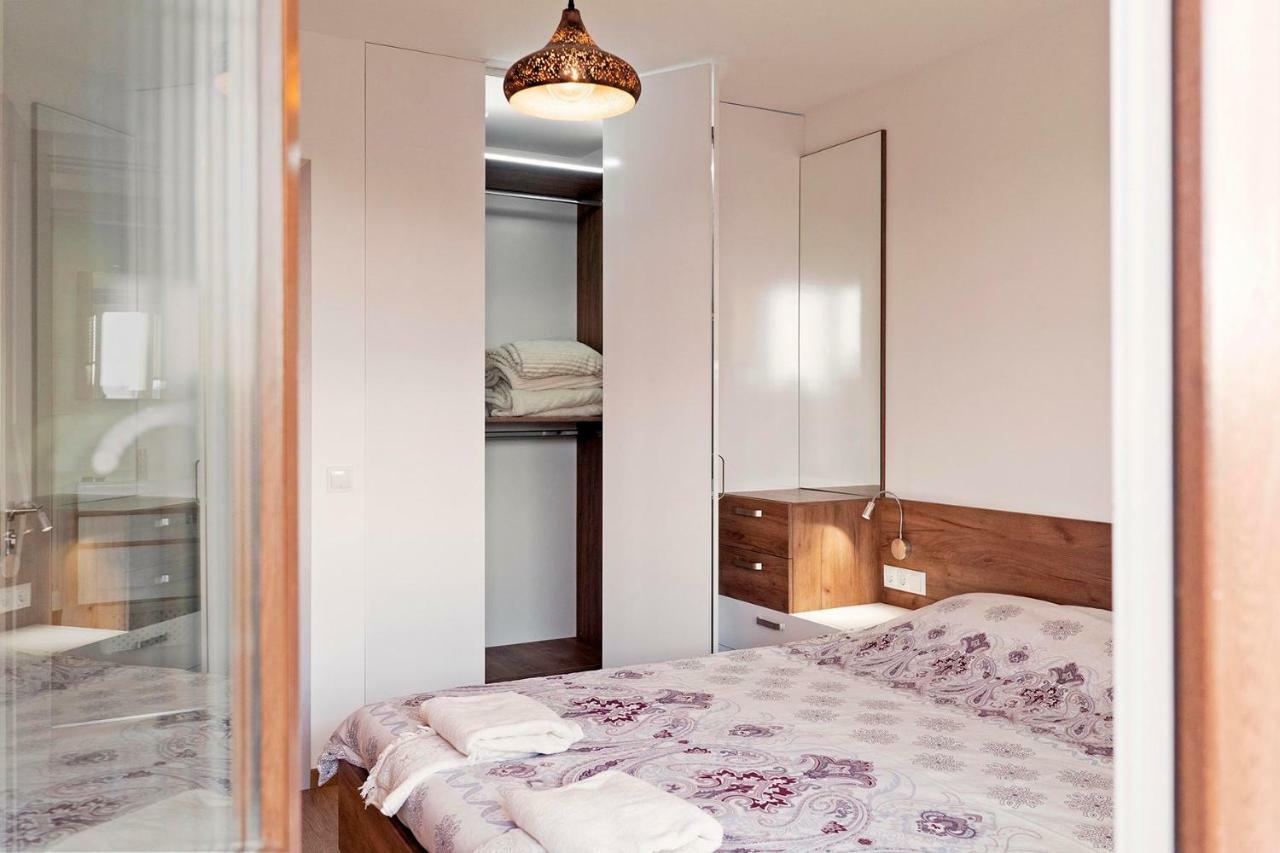 Center Apartment With Amazing View Sofia Bagian luar foto