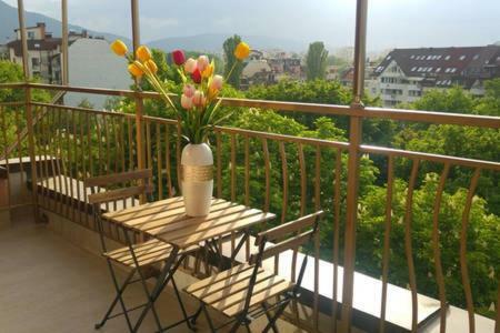 Center Apartment With Amazing View Sofia Bagian luar foto